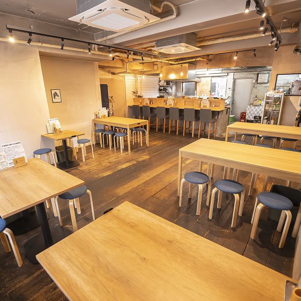 【アクセス抜群！貸切も可能で団体利用に最適】近鉄古市駅出口1より徒歩約9分の駅チカで集合に便利な立地です。店内は全34席で、最少人数20名様以上から貸切ご相談を承っております。団体でのパーティーや大人数の集まりにも対応可能です◎