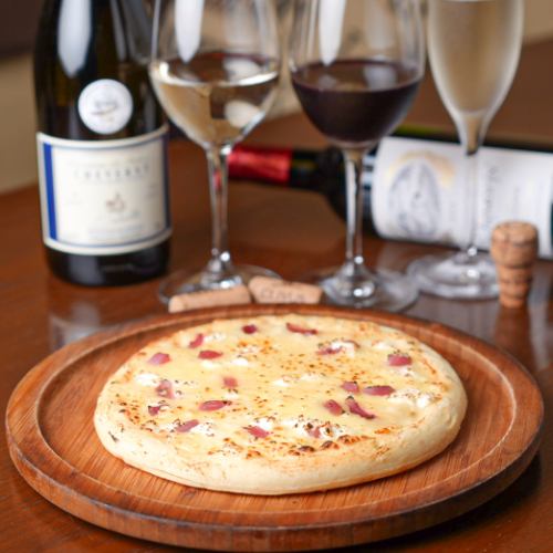 Adult immoral gourmet cheese pizza ~Anchovy garlic and various cheeses~