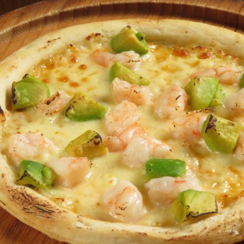 Shrimp and avocado pizza
