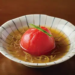 丸ごとトマトとじゅんさいの冷し鉢