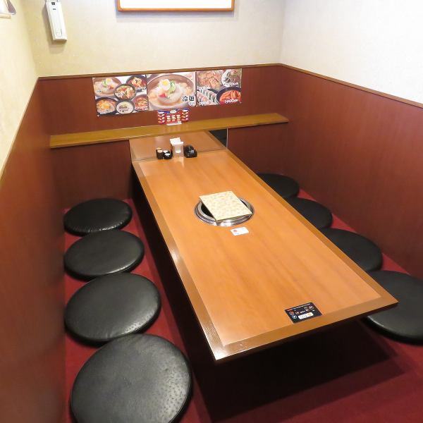 【大人数の宴会大歓迎♪】貸切は最大30名までOK!10名様までご利用いただけるお座敷の個室もご用意ございます。お気軽にお問合せください☆ご予約お待ちしております♪