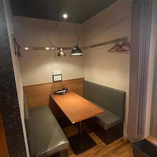 [Private semi-private room] A semi-private room with a box sofa where you can relax without worrying about being seen.Perfect for entertaining, dinner parties, and anniversaries!