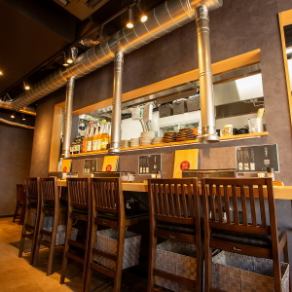 [Counter seating for 1 person x 6] Enjoy fresh meat at the counter in front of the kitchen. Please drop by Kigaru after work.