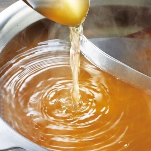 牛テールと香味野菜の【和牛だし】