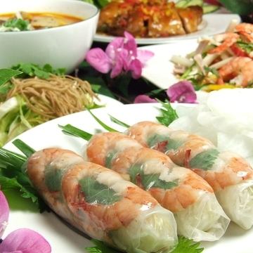 Very popular among women! Avocado spring rolls (with plump shrimp)♪ Our most popular item!