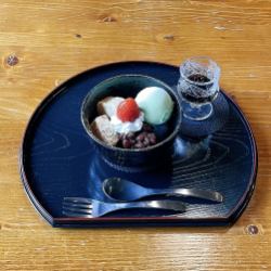 抹茶クリームあんみつ