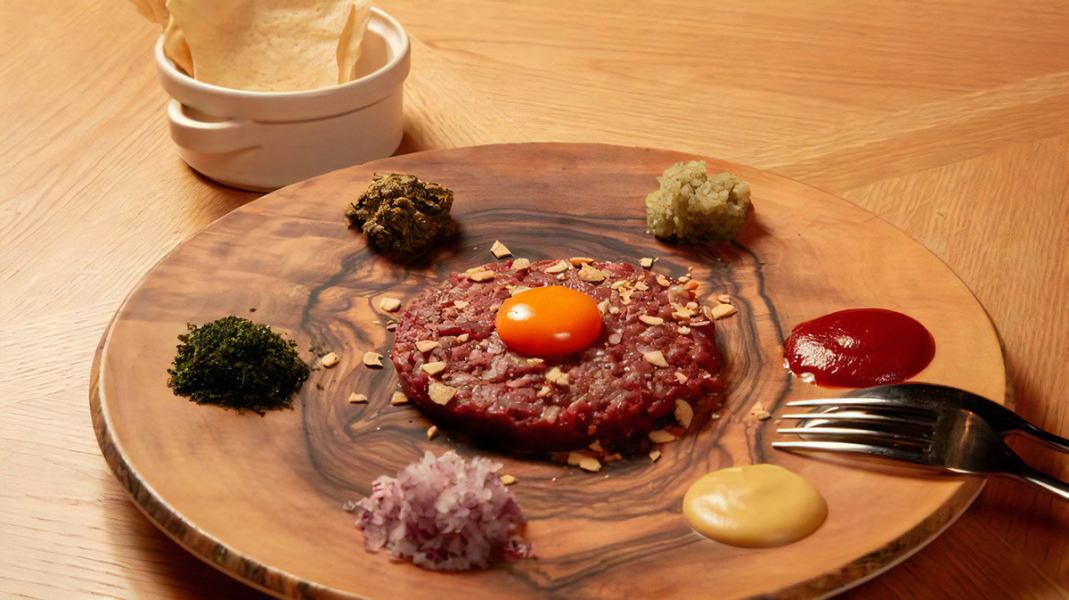 馬肉のタルタルステーキ　100ｇ～