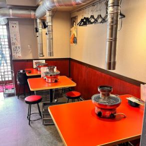 《ご家族利用から普段使いまで対応可能なテーブル席です◎》