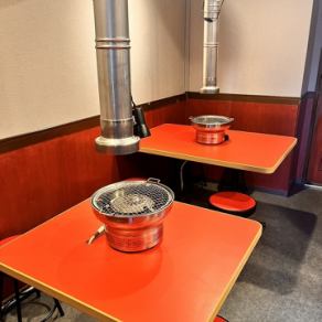 《ご家族利用から普段使いまで対応可能なテーブル席です◎》