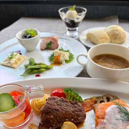 【期間限定】父の日特別ランチ（サラダ・デザート・ドリンクビュッフェ付）※予約特典あり