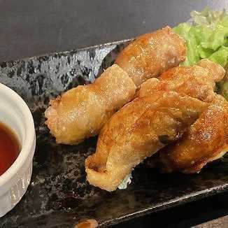 鶏皮餃子