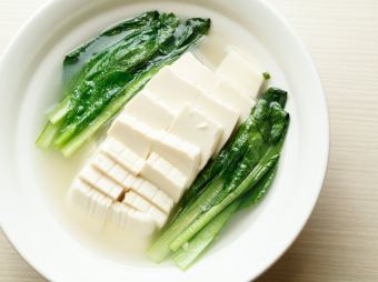 Green vegetables and tofu soup [for 2 people]