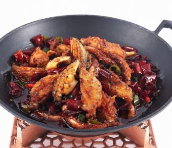 干鍋三品/トコブシ・手羽先・イカゲソの唐辛子炒め煮