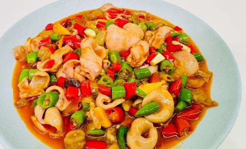 泡椒炒小魚肚/魚の浮袋、漬け唐辛子炒め煮