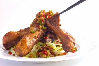 奇香大排/スペアリブ香り炒め 4本より