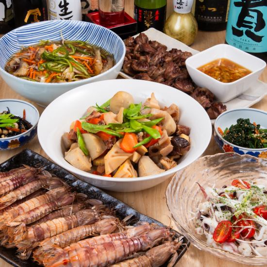 旬の鮮魚や、季節食材を使った手作りの一品料理をリーズナブルに楽しめます◎