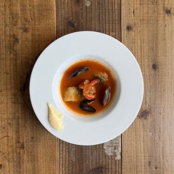 [Lunch] Bouillabaisse + 1 hour all-you-can-eat bread set