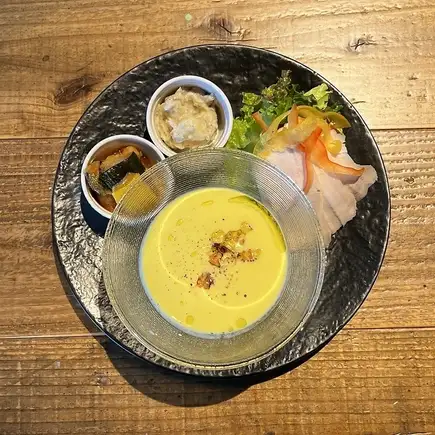 【ランチ】　スーププレート　冷製コーンスープ