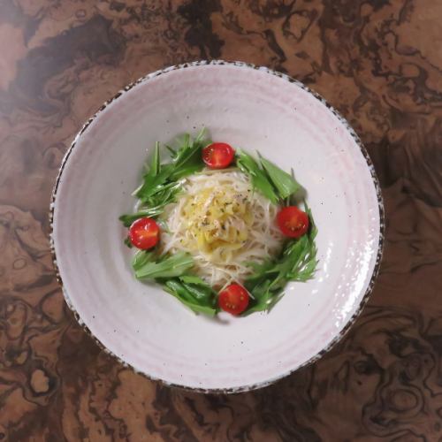 塩レモンと蒸し鶏のそうめん