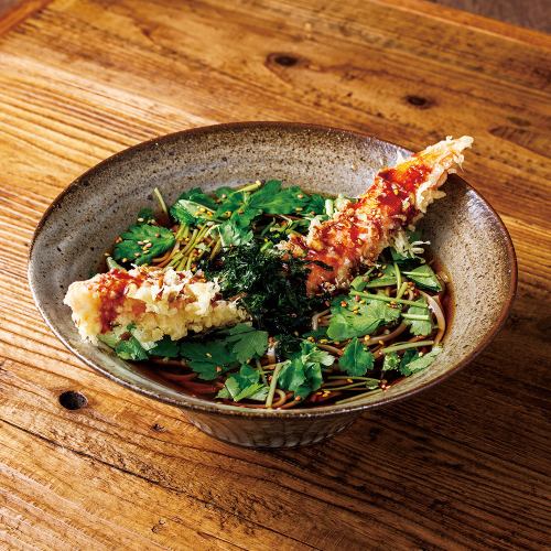 大きいかにかま天そば