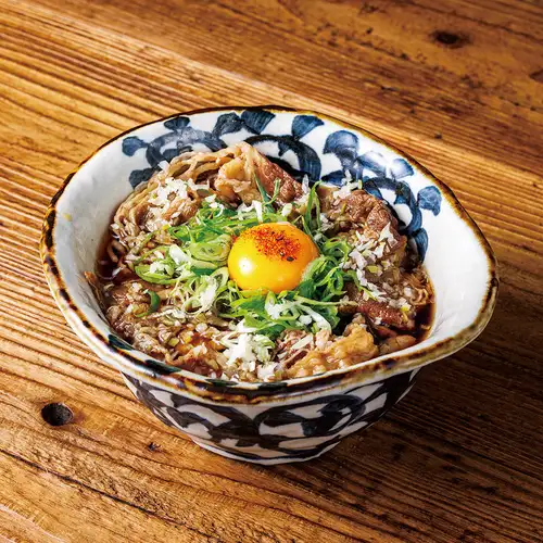 黒毛和牛と月見の十割蕎麦