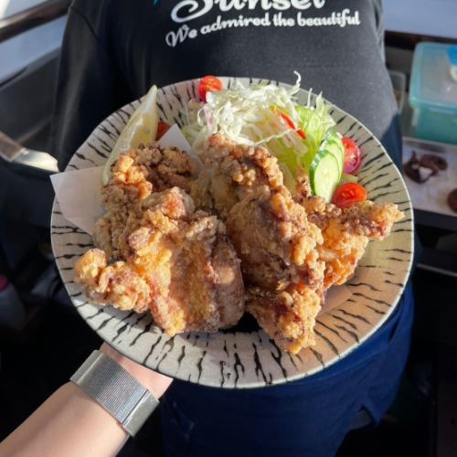 【リピート必至◎】びっくり唐揚げ　1012円（税込）