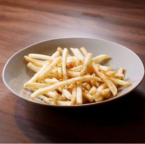 スパイスフライドポテト