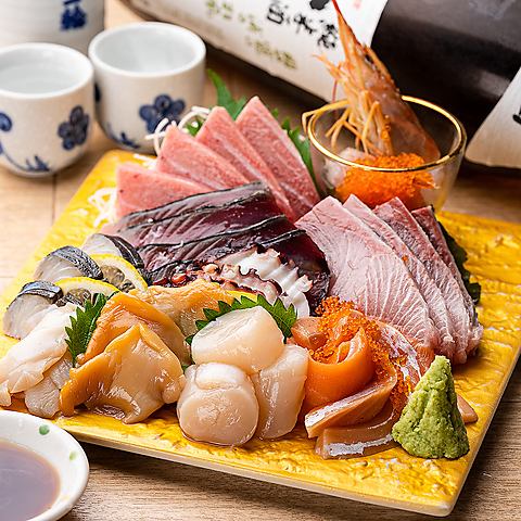 Seafood such as sashimi with thick flesh and the taste of the ingredients is the highlight◎