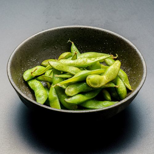 Straw-grilled edamame