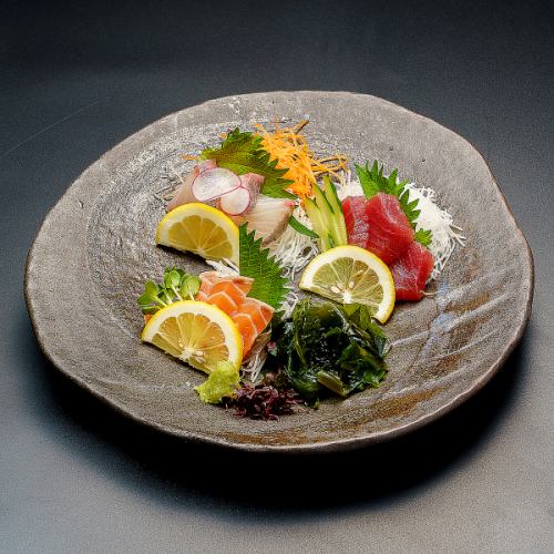 Fresh fish sashimi platter with three kinds