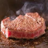 黒毛和牛や白川郷結旨豚など、素材からこだわったお肉料理多数！