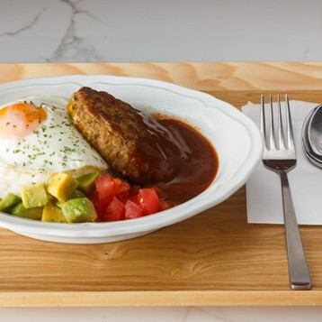 【ロコモコやパスタや定食等、デリバリーやテイクアウトで】店内でのお食事以外にもデリバリーやテイクアウトメニューが充実しております！ロコモコライスや明太カルボナーラといった定番メニューからから揚げ定食やハンバーグあじフライ定食といった名古屋池下店オリジナルメニューまで数多くの商品を取り揃えております。