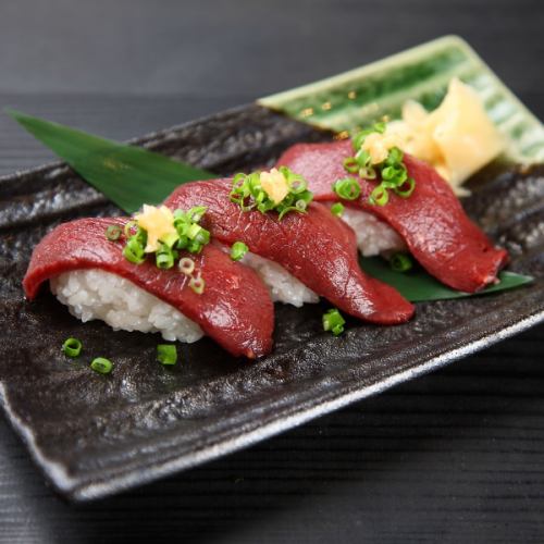 馬刺し4貫肉寿司