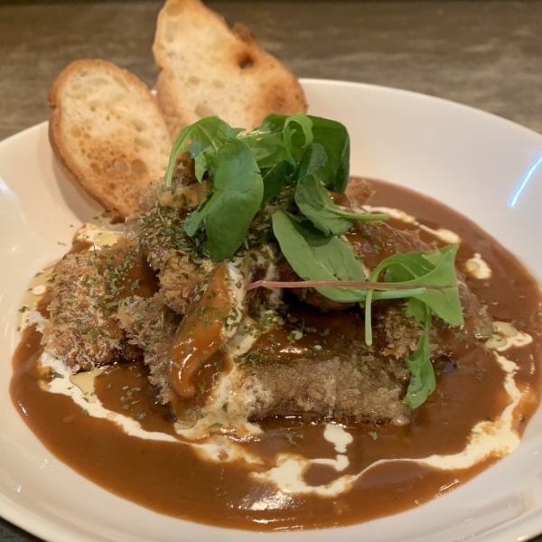 【和と洋】熟練したシェフが織り成す創作料理は圧巻！見た目も味も堪能できるアラカルトメニューが勢揃い◎