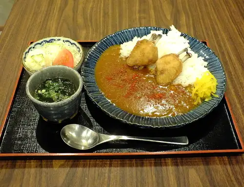 鶏ガラだしの自家製カレー定食