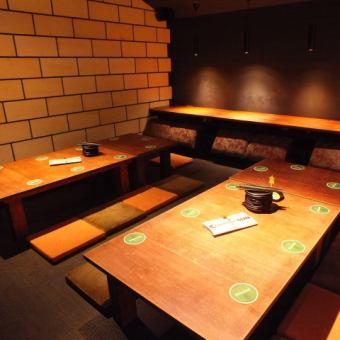 2F: Tatami room that can accommodate up to 12 people