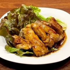 黒のチキンステーキ（バルサミコソース）