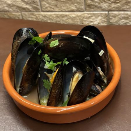 ムール貝の白ワイン蒸し