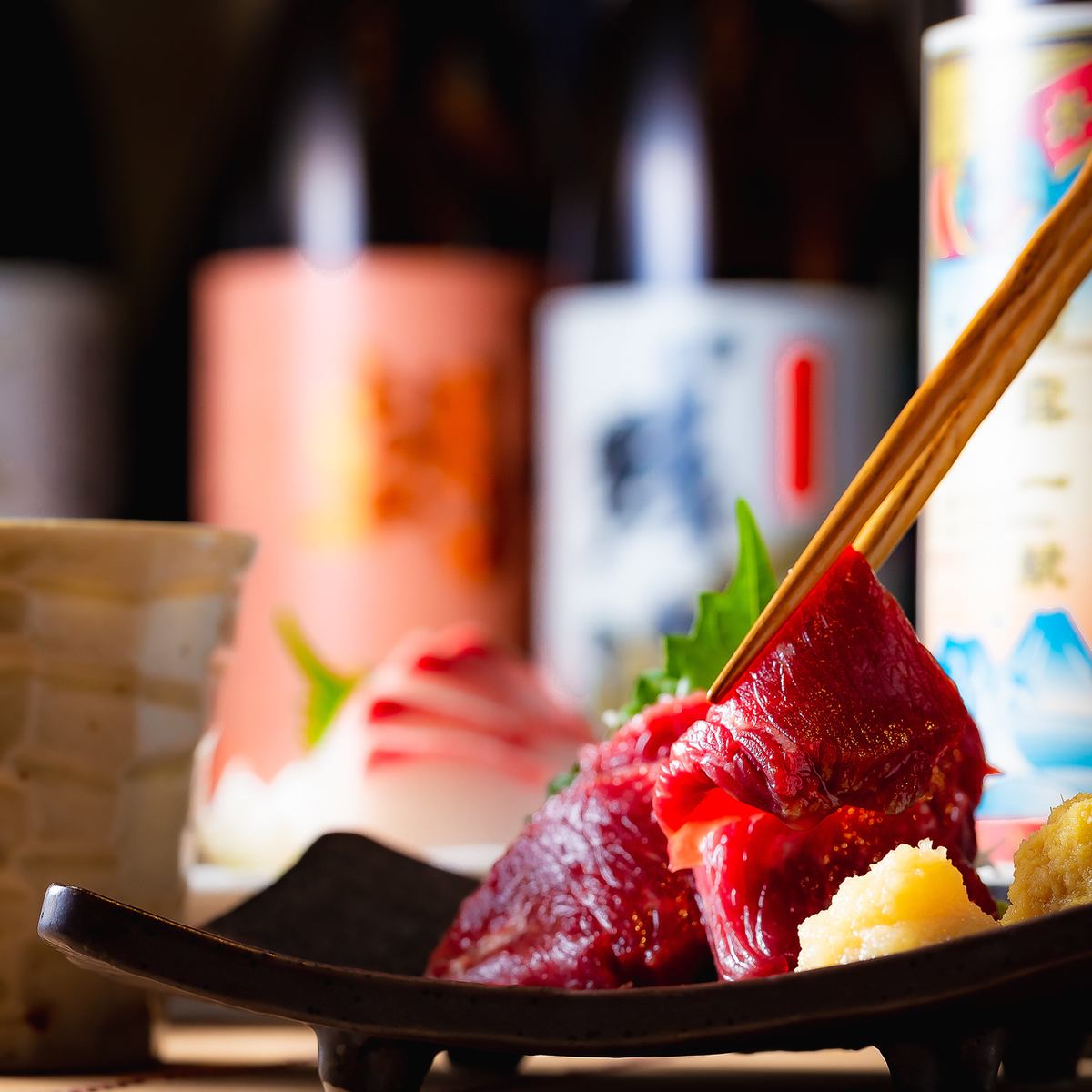 Enjoy delicious domestic meat ... Enjoy fresh and exquisite horse sashimi!