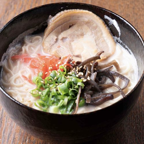 豚骨ラーメン