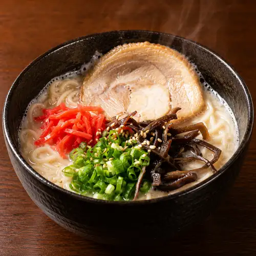 ＜福岡＞豚骨ラーメン