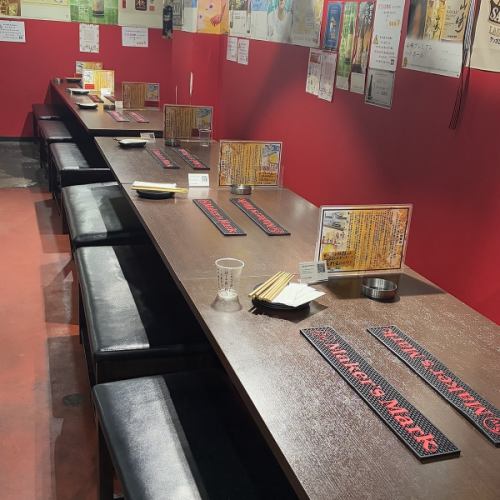 20名様も仕切り無しで同じテーブルにお座りいただけます♪