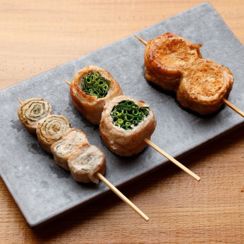 ≪3種類の塩と国産野菜にこだわった定番メニュー≫いろどり豊かな"肉巻き野菜串"　1本260円(税込)～