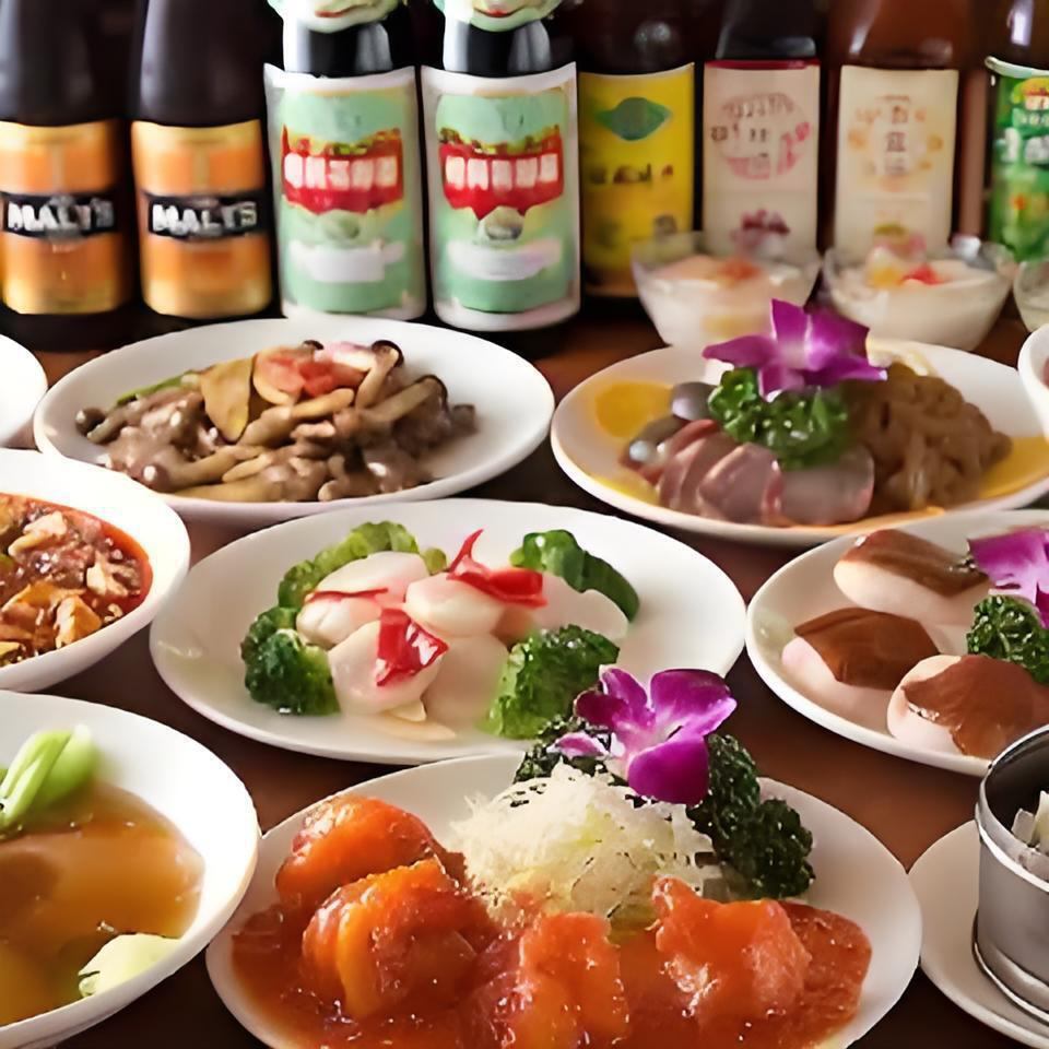 ＊本格中華を肴に昼飲み満喫！明るい店内で乾杯＊