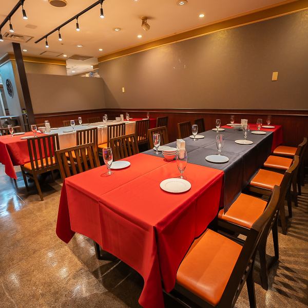 [Floor can be rented out for 10-70 people◎] The restaurant's layout is ideal for company banquets and corporate parties.There are two floors, one for 30-40 people and one for 10-30 people.In total, the venue can accommodate up to 70 people for private banquets.Of course, we can also accommodate reservations for small parties!