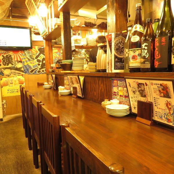 【１Fおひとり様大歓迎★】出張や観光で広島に来られたお客様でも賑わう店内。おひとりでも入りやすい雰囲気が魅力です。[コロナ対策]換気を定期的におこなっております