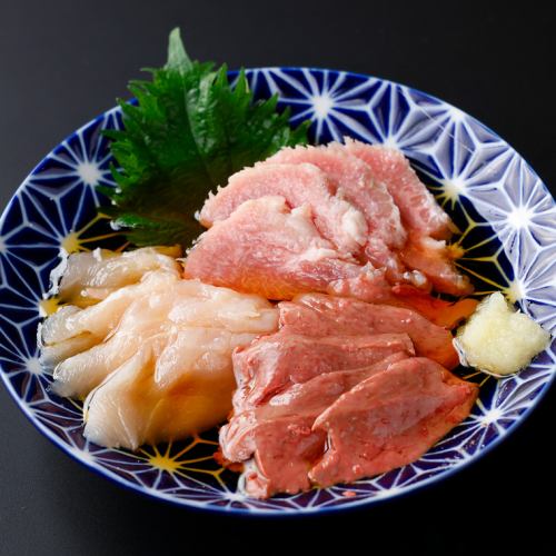 肉刺し盛り合わせ