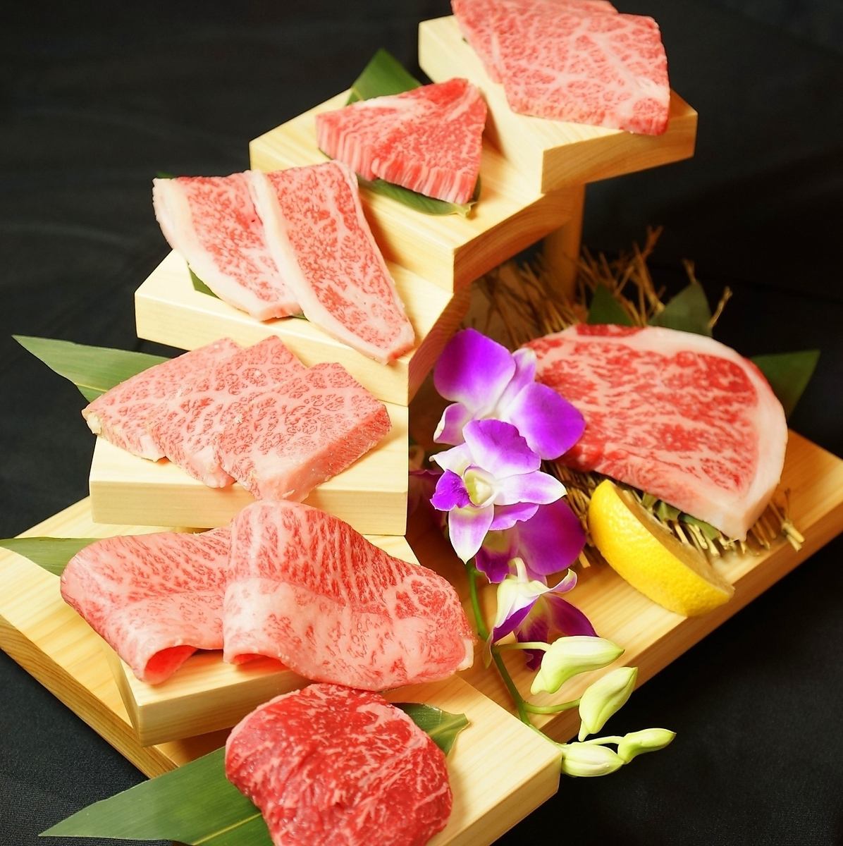 [Also open for lunch] You can enjoy A4 and A5 grade Japanese black beef raised on our own farm at a reasonable price.