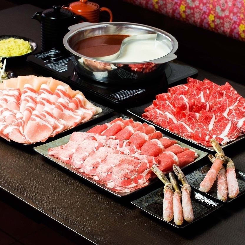 厳選豚鶏しゃぶしゃぶ食べ放題コースは2380円～ご用意してます♪