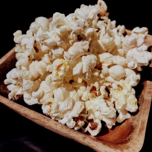 For light snacks, such as after-parties, this is the place to go! All-you-can-eat homemade popcorn♪